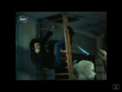 Kliment Dentchev dans la premiere partie de la vidéo extrait du long-metrage, Baseynat (La Piscine), 1977